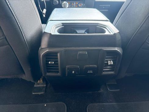 Used 2018 Ford F150 XLT w/ Equipment Group 302A Luxury AWD/4WD image 22