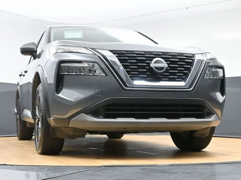 Used 2022 Nissan Rogue SV image 48