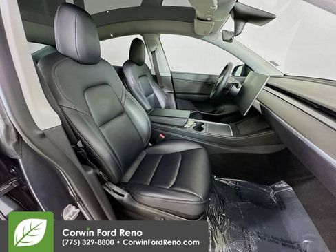 Used 2021 Tesla Model Y Long Range image 27