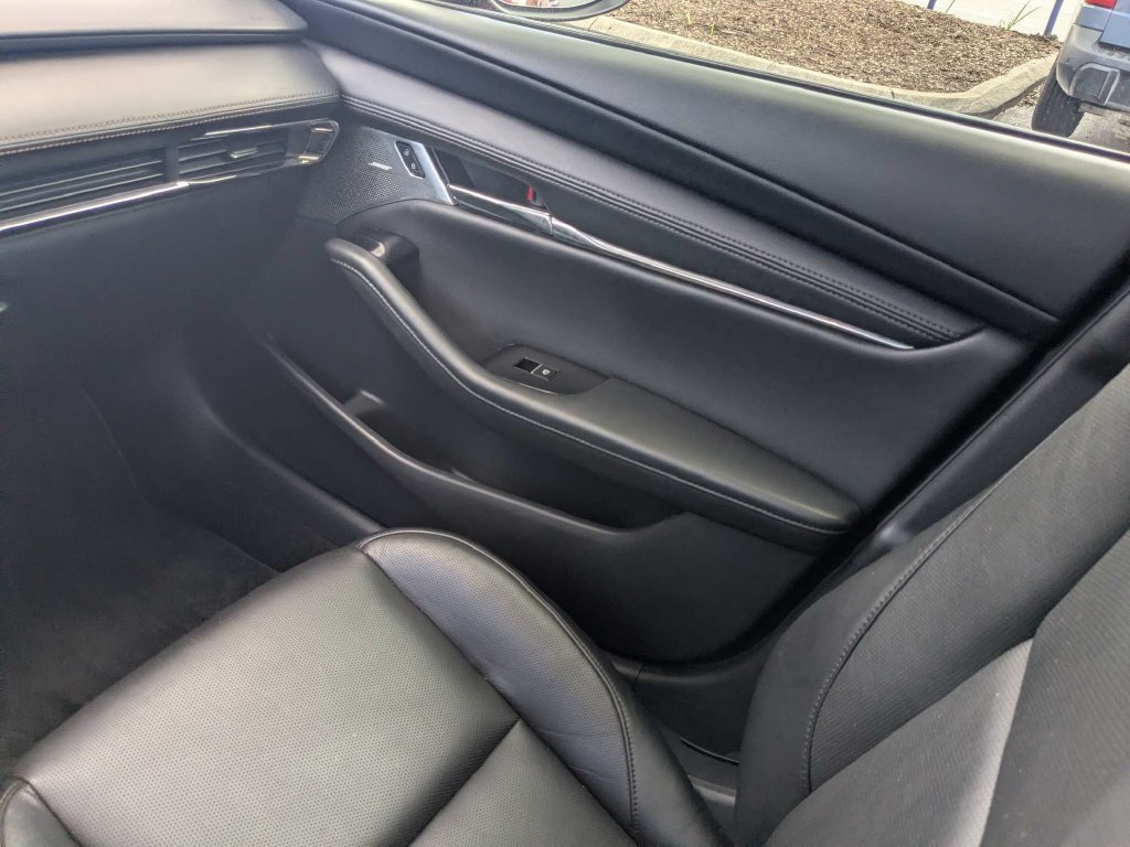 Used 2021 MAZDA MAZDA3 s FWD image 16