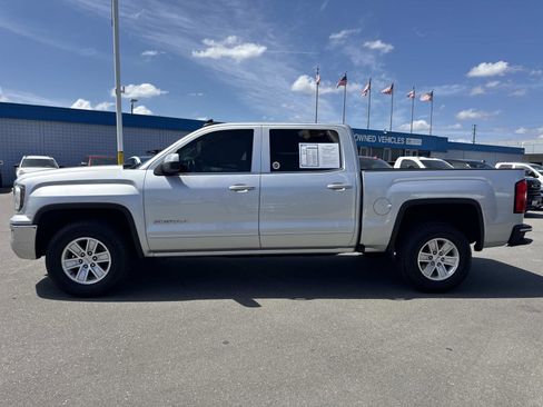 Used 2017 GMC Sierra 1500 SLE w/ SLE Value Package image 8