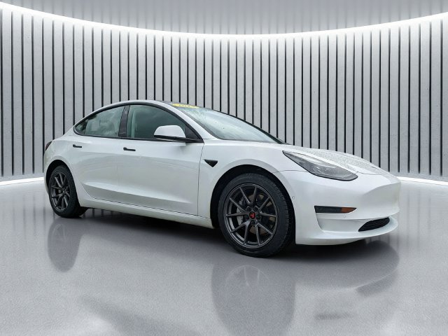 Used 2022 Tesla Model 3 RWD image 2