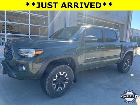 Used 2021 Toyota Tacoma TRD Off-Road image 1