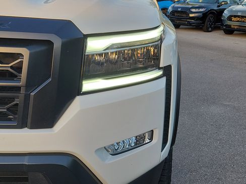 Used 2024 Nissan Frontier Pro-X w/ Technology Package image 7