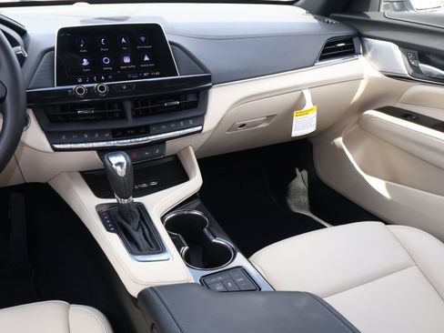 Used 2026 Cadillac CT4 Luxury w/ Sun And Sound Package RWD image 17