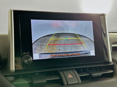 Used 2025 Toyota RAV4 LE image 22