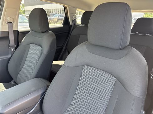 Certified 2025 Kia Sportage LX FWD image 29