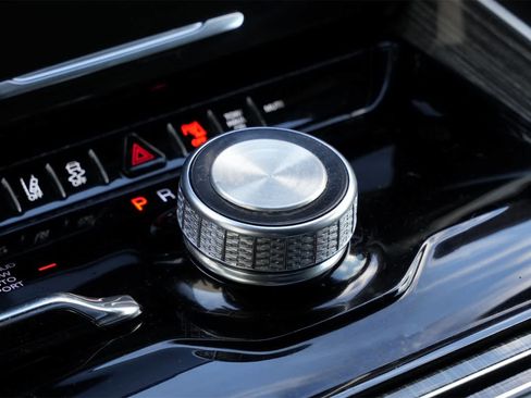 Used 2022 Jeep Wagoneer Series II image 14