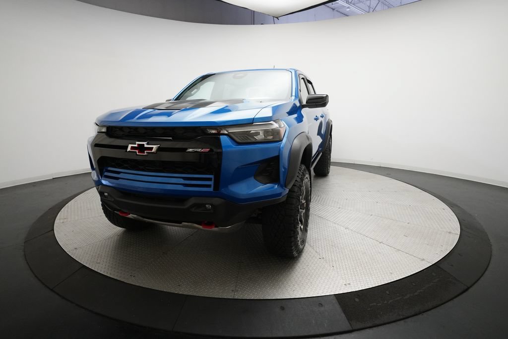 Used 2024 Chevrolet Colorado ZR2 AWD/4WD image 12