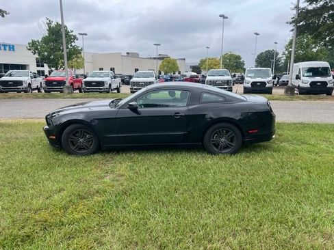 Used 2014 Ford Mustang Coupe w/ Equipment Group 102A RWD image 2