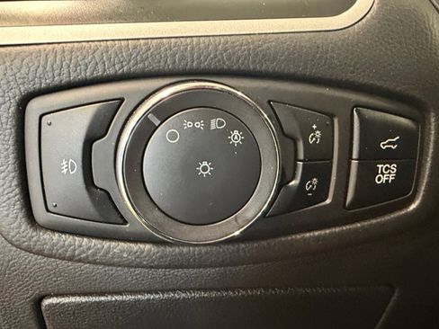 Used 2024 Ford Edge SEL w/ Convenience Package image 25