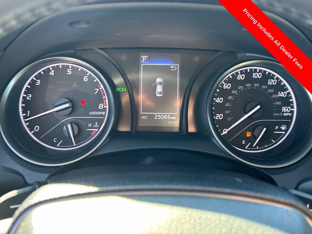 Used 2021 Toyota Camry SE w/ Convenience Package FWD image 9