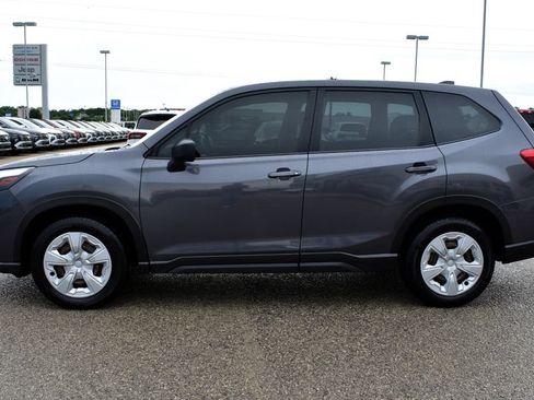 Used 2022 Subaru Forester AWD/4WD image 5