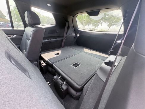 Used 2020 Cadillac XT6 Premium Luxury FWD image 8
