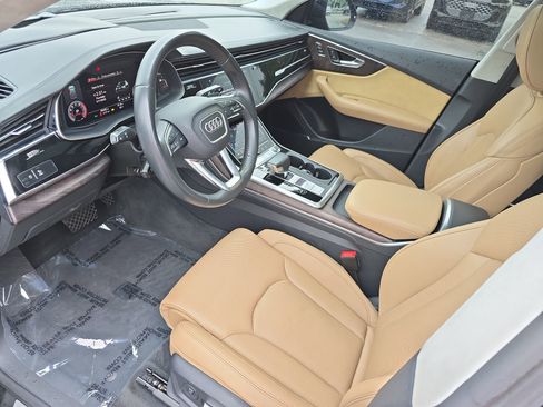 Used 2019 Audi Q8 Prestige AWD/4WD image 16