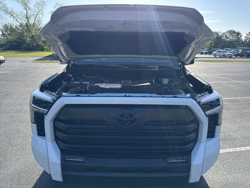New 2026 Toyota Tundra SR5 AWD/4WD image 37