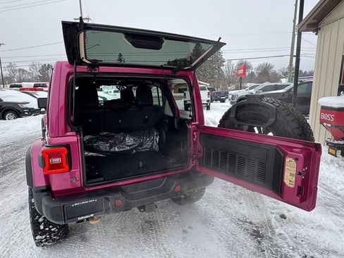 Used 2024 Jeep Wrangler Rubicon 392 image 32
