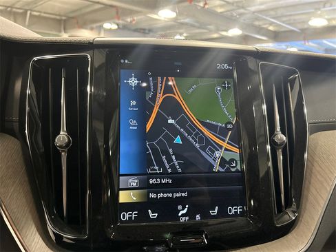 Used 2020 Volvo XC60 T8 Inscription image 16