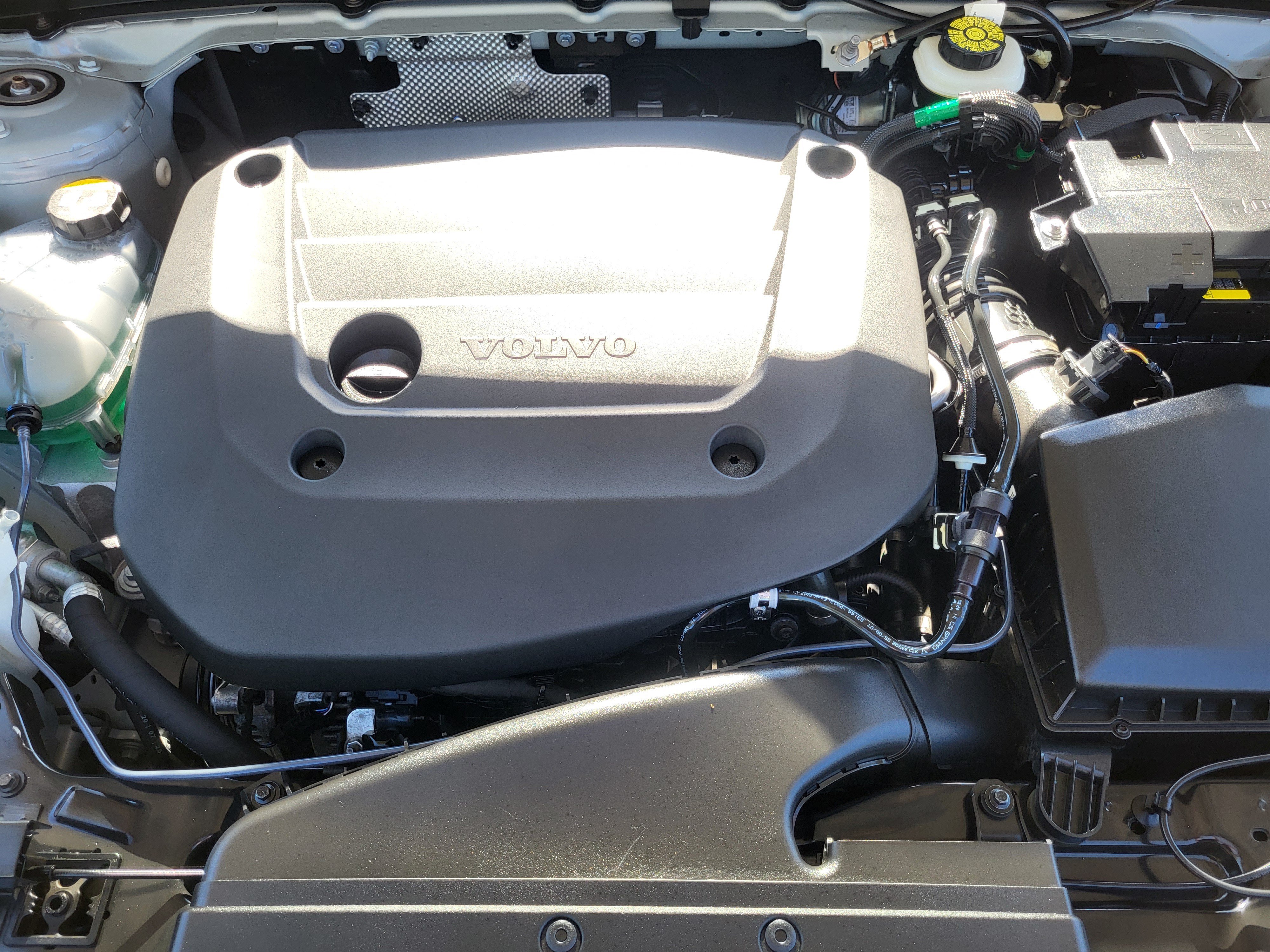 Certified 2026 Volvo XC40 B5 Plus AWD/4WD image 26