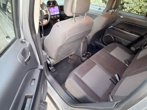 Used 2014 Jeep Patriot Latitude AWD/4WD image 12