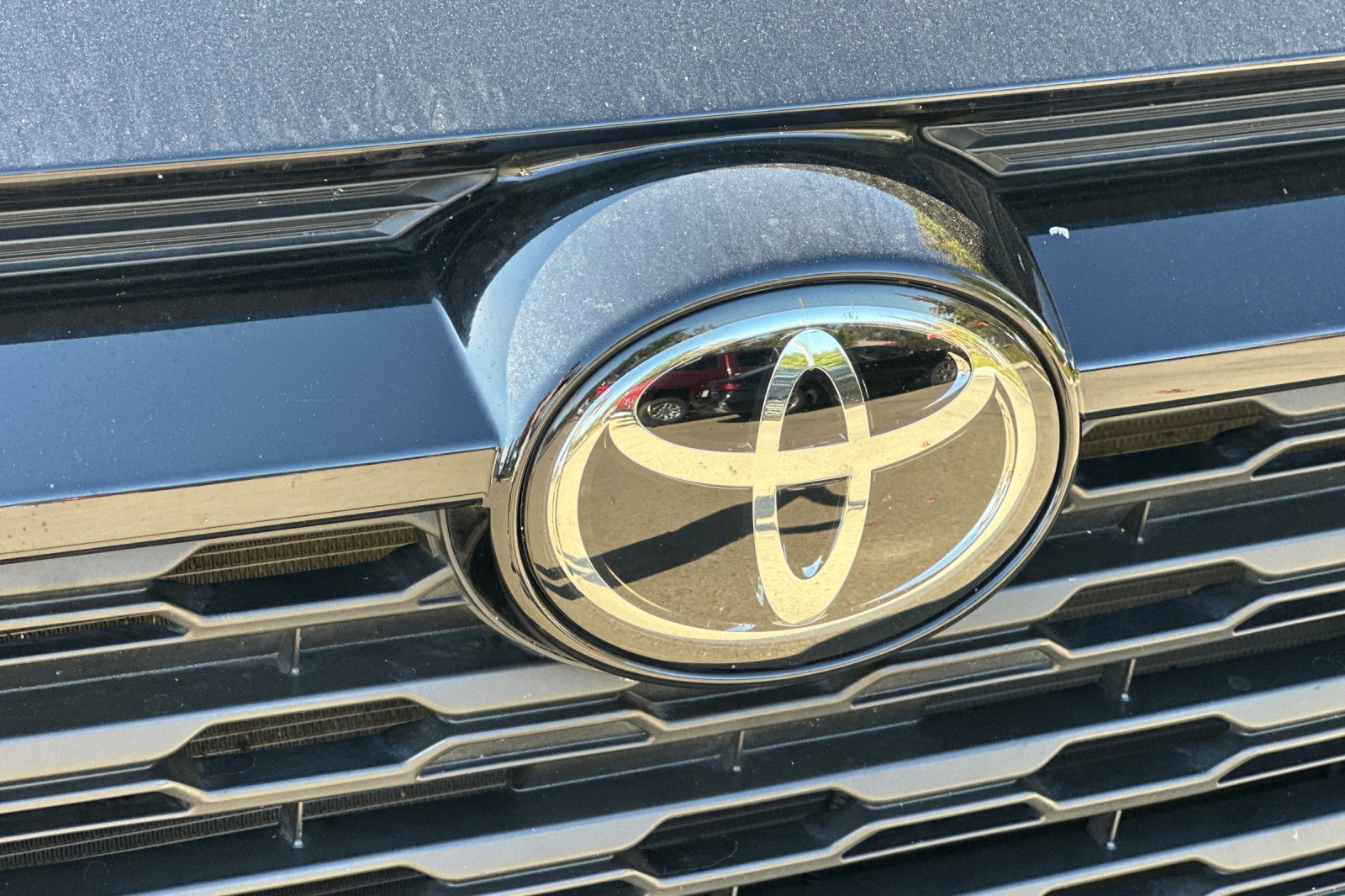Certified 2024 Toyota RAV4 XLE w/ Convenience Package FWD image 47