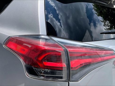 Certified 2017 Toyota RAV4 Limited w/ Advanced Technology Package AWD/4WD image 25