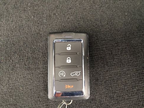 Used 2023 Jeep Grand Cherokee Altitude AWD/4WD image 32