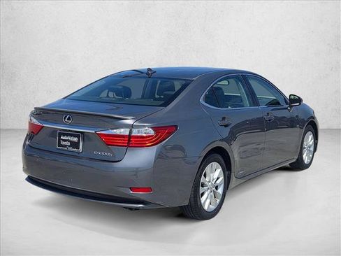 Used 2013 Lexus ES 300h w/ Premium Pkg FWD image 5