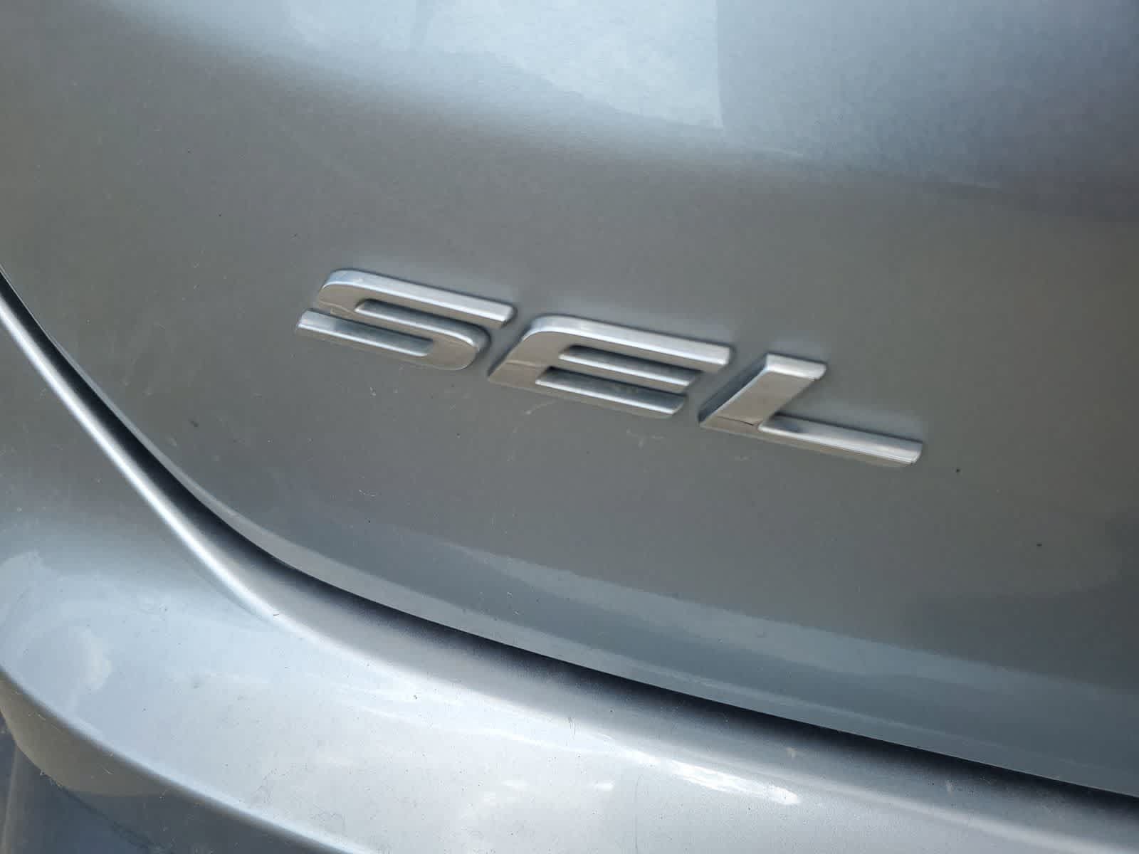 Used 2023 Ford Edge SEL AWD/4WD image 14
