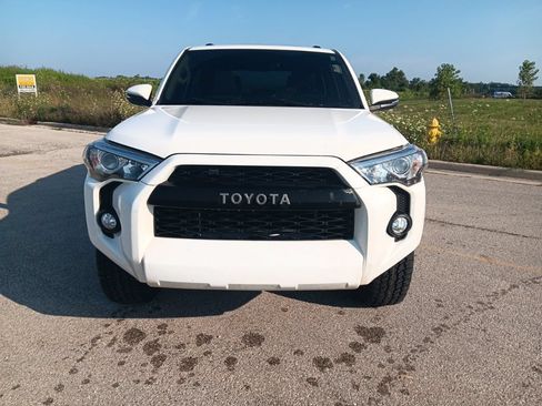 Used 2019 Toyota 4Runner SR5 Premium AWD/4WD image 4