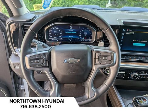 Used 2024 Chevrolet Silverado 1500 LT Trail Boss w/ LT Trail Boss Premium Package AWD/4WD image 7