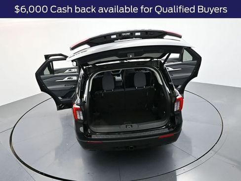 New 2025 Ford Explorer Active image 39