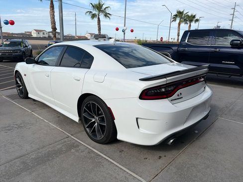 Used 2018 Dodge Charger R/T Scat Pack RWD image 3