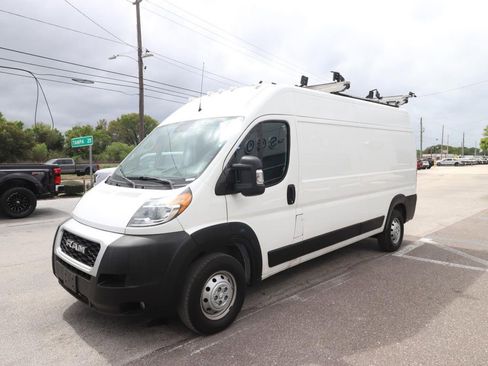 Used 2021 RAM ProMaster 2500 w/ Convenience Group image 3