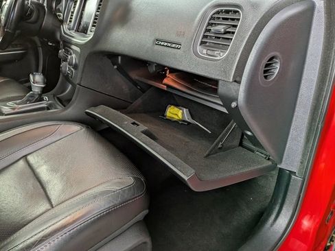 Used 2018 Dodge Charger GT image 32