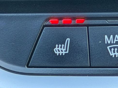 Used 2020 BMW 330i Sedan w/ Driving Assistance Package image 20