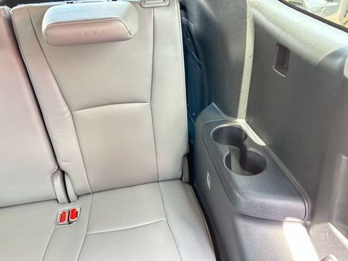 Used 2022 Toyota Highlander Platinum AWD/4WD image 21