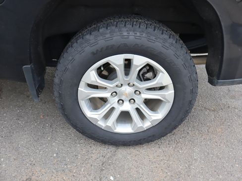 Certified 2023 Chevrolet Silverado 1500 LTZ w/ Technology Package image 39