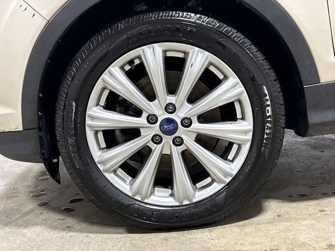 Used 2017 Ford Escape Titanium FWD image 26