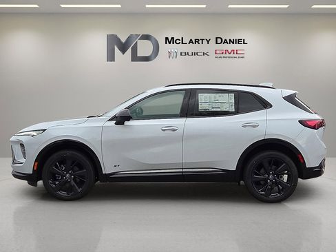 New 2025 Buick Envision Sport Touring image 3