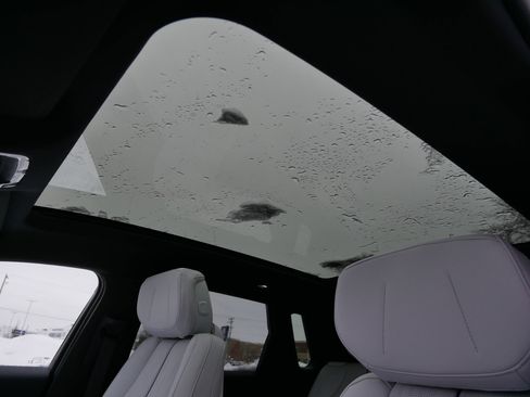 New 2026 Cadillac Lyriq Luxury image 28