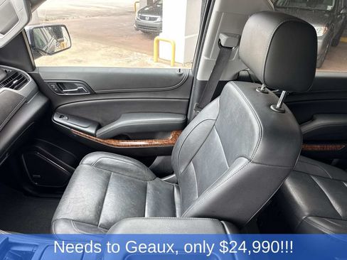 Used 2019 Chevrolet Suburban Premier RWD image 36