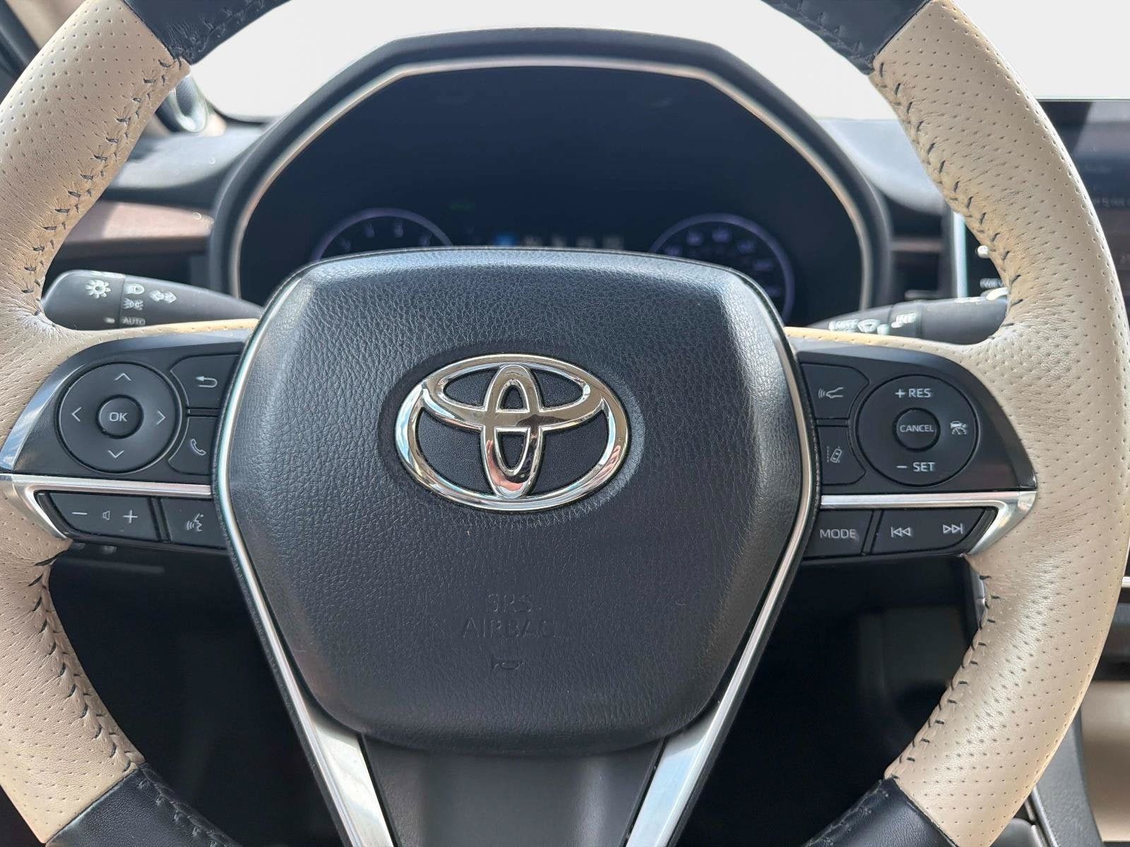 Used 2019 Toyota Avalon Limited FWD image 26
