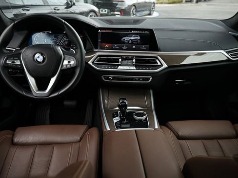 Used 2022 BMW X5 xDrive40i w/ Premium Package image 26