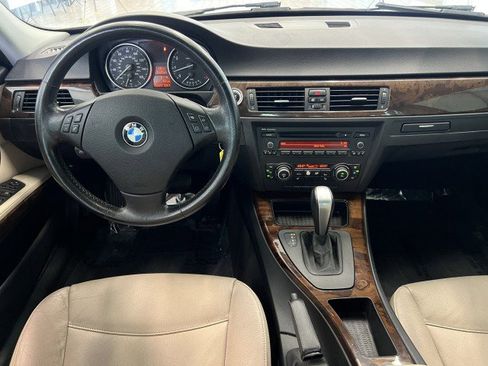 Used 2011 BMW 328i xDrive Sedan AWD/4WD image 17