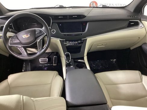 Used 2019 Cadillac XT5 Luxury w/ Sport Package image 11