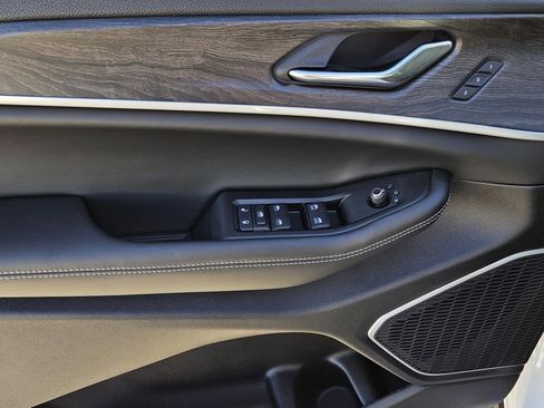 New 2026 Jeep Grand Cherokee Limited RWD image 16