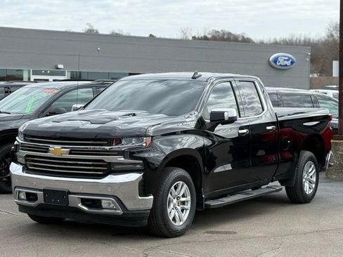 Used 2019 Chevrolet Silverado 1500 LTZ image 34