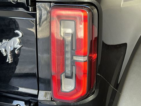 Used 2021 Ford Bronco Badlands image 29