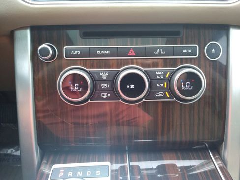 Used 2016 Land Rover Range Rover HSE image 25